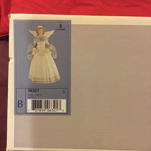 Lladro Angel Cantor Rejoice, NWT, never opened, item 06321, approx 11” tall
